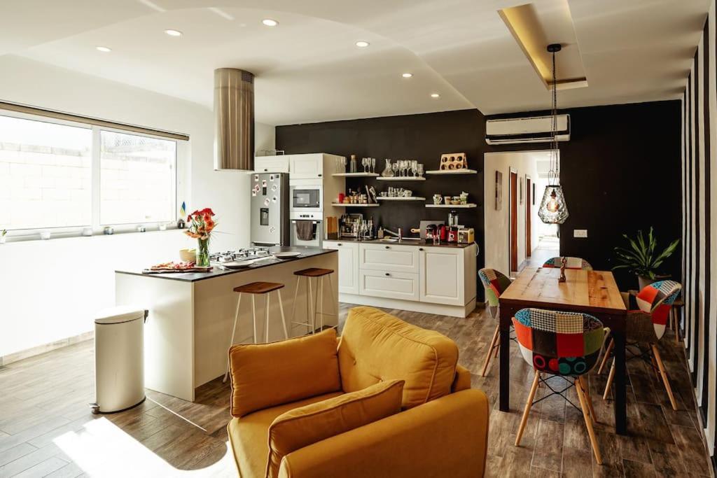 Apartament Luxury Designer Penthouse With Private Jacuzzi Sliema Zewnętrze zdjęcie